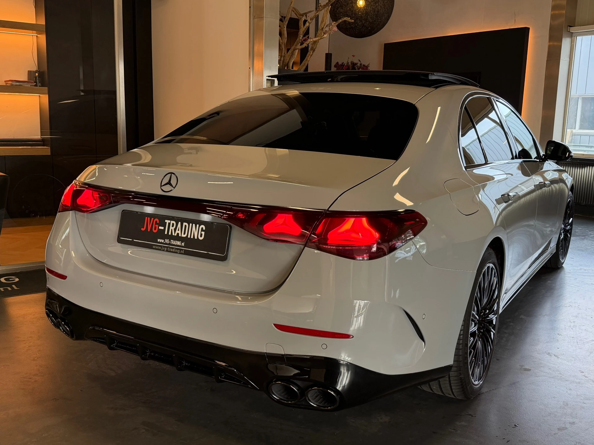 Hoofdafbeelding Mercedes-Benz E-Klasse