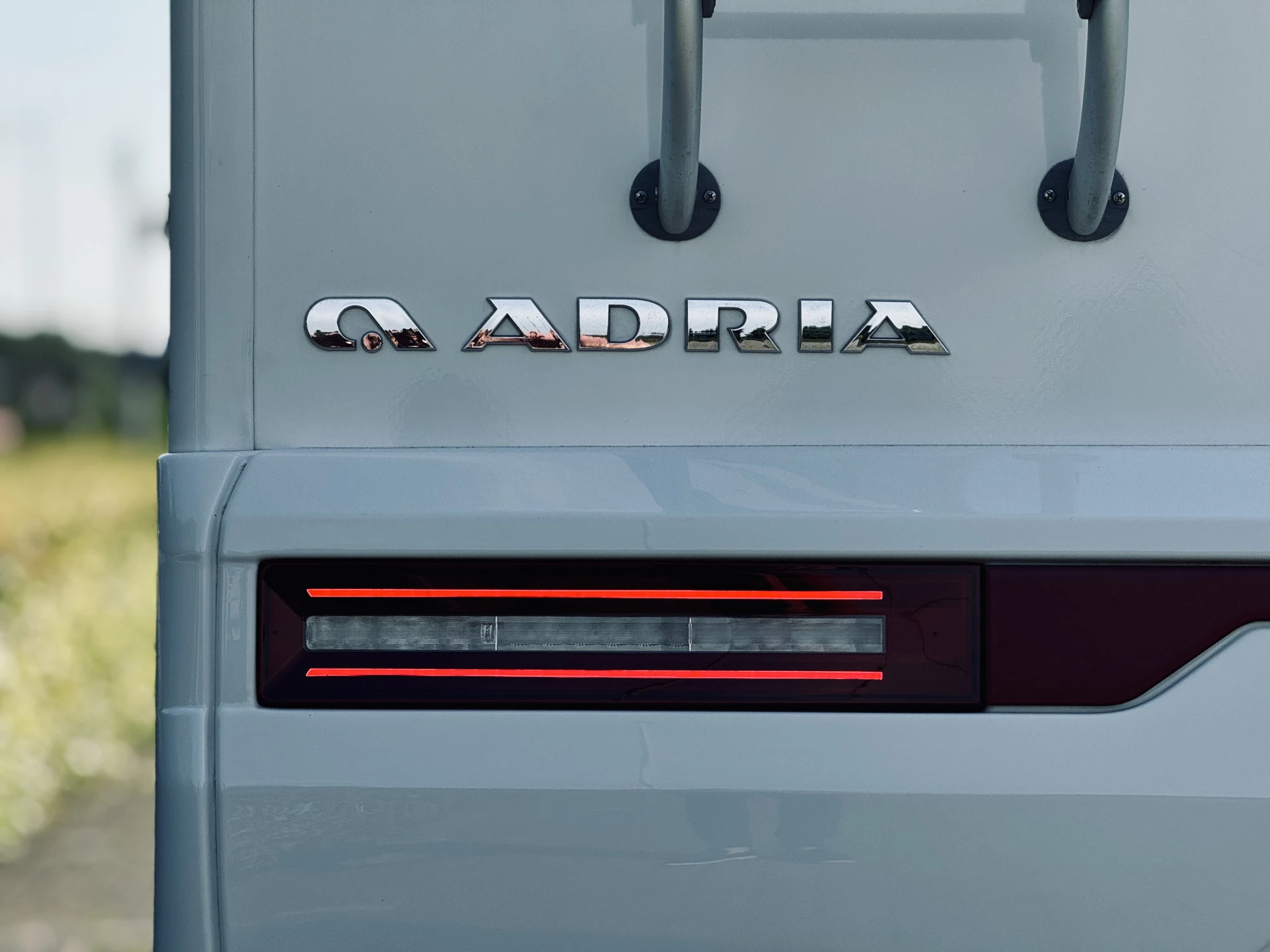 Hoofdafbeelding Adria CORAL 670 SL