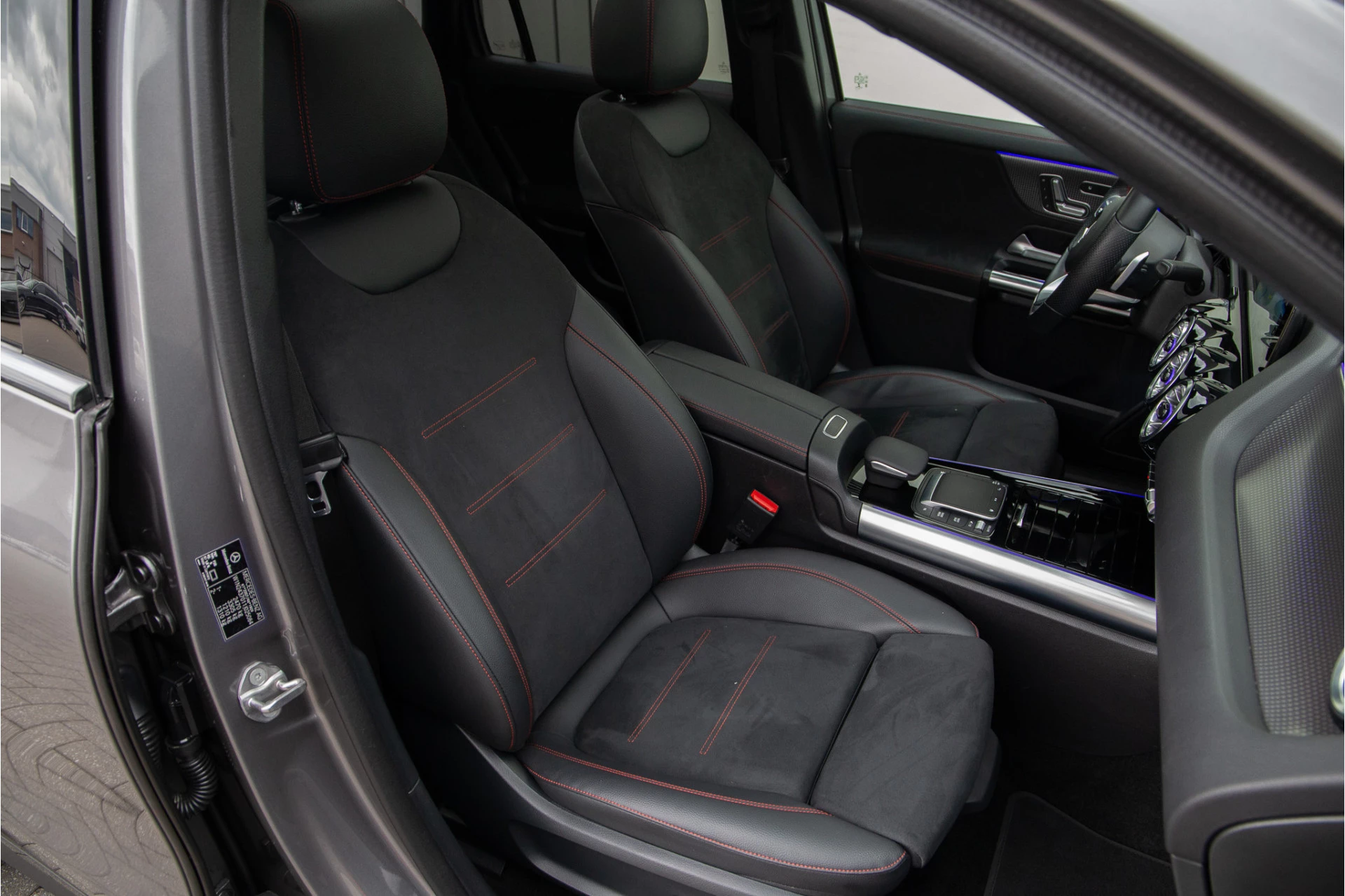 Hoofdafbeelding Mercedes-Benz EQA