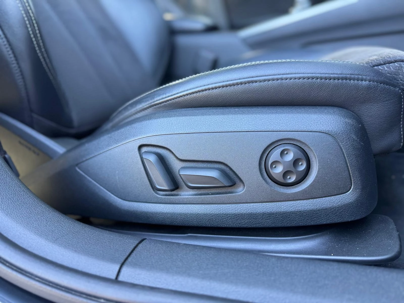 Hoofdafbeelding Audi S4
