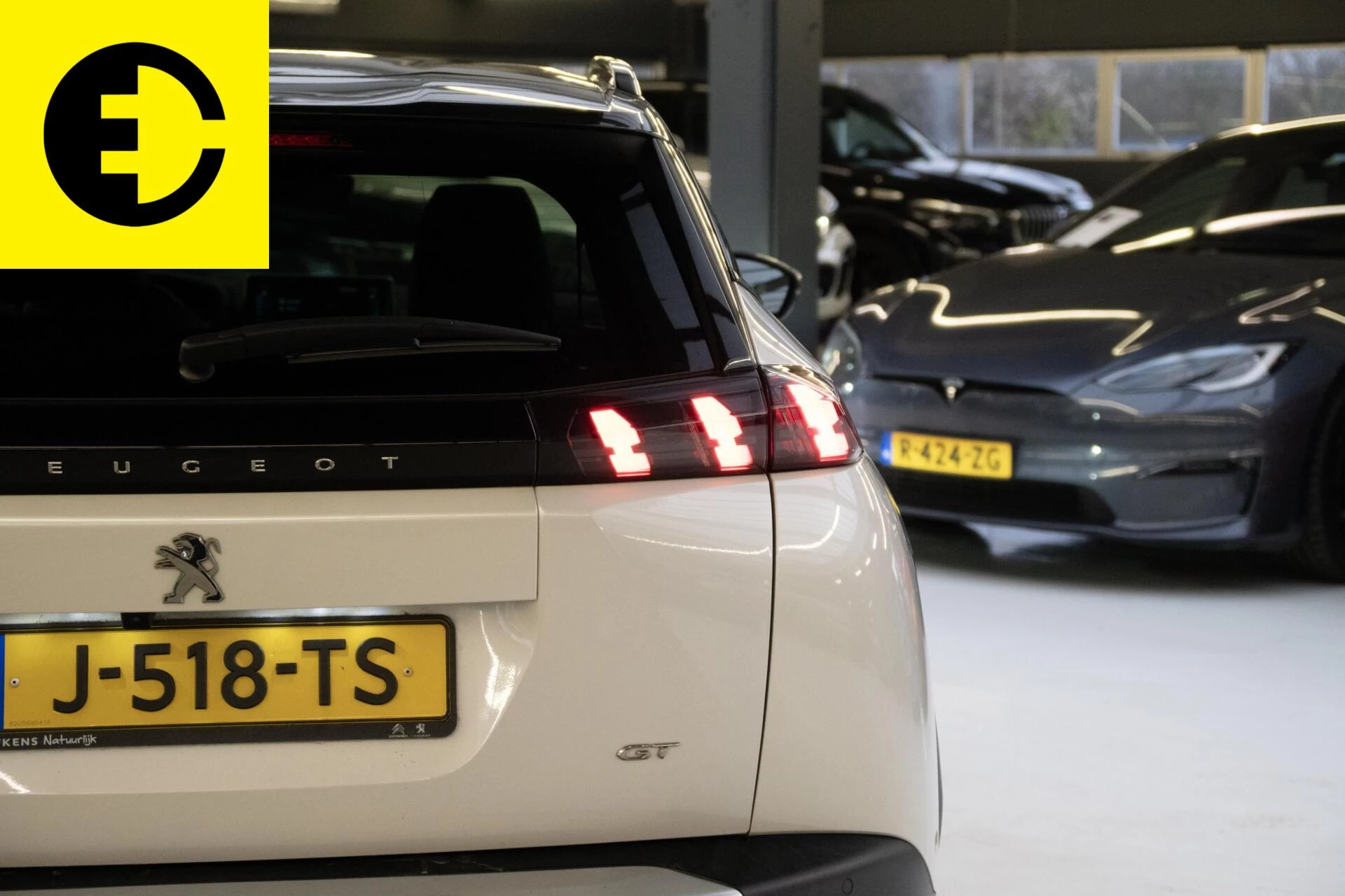 Hoofdafbeelding Peugeot e-2008