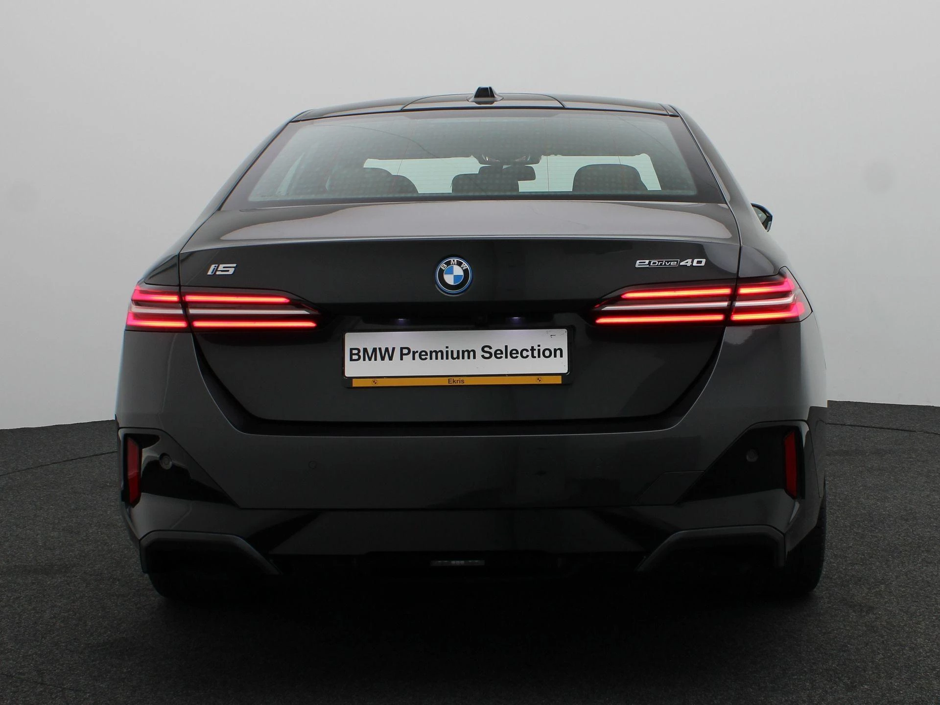 Hoofdafbeelding BMW i5