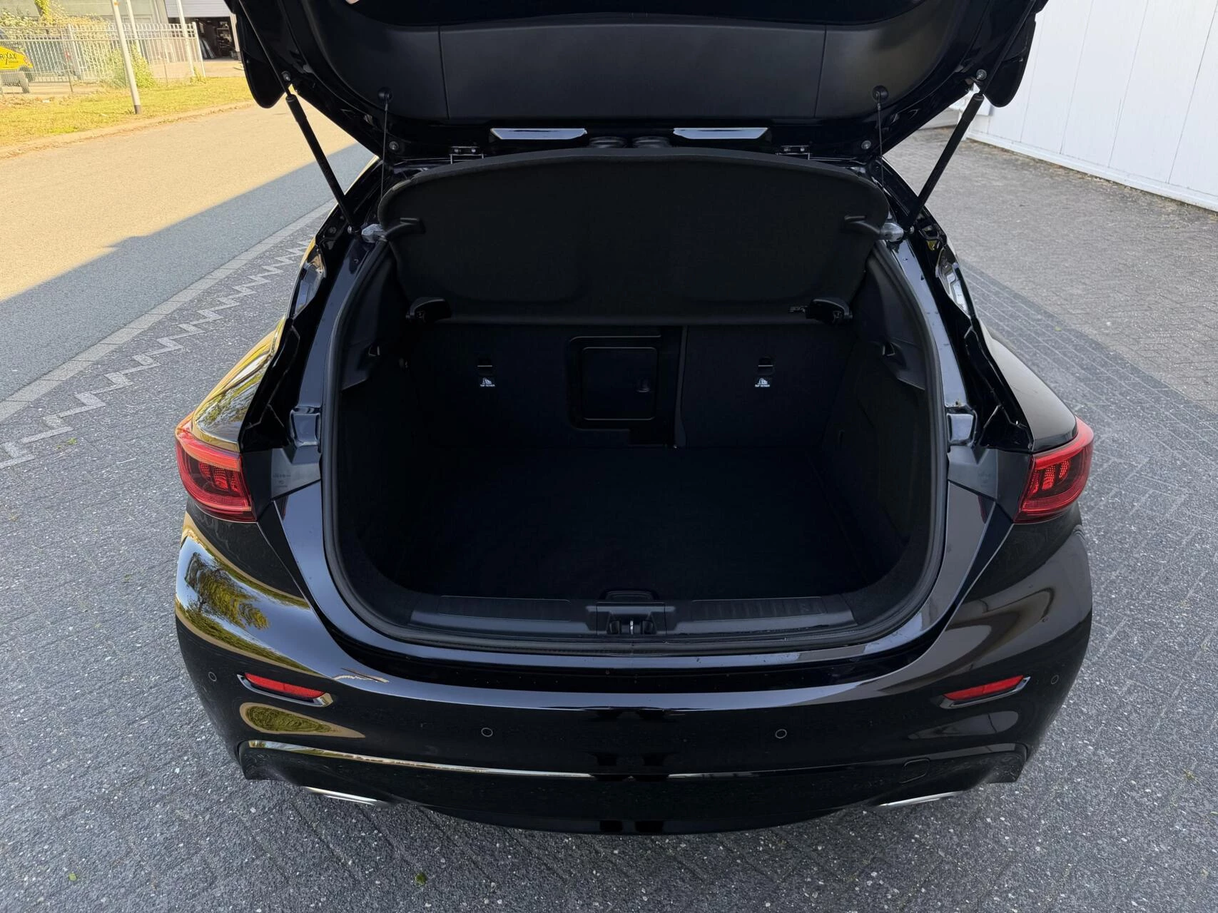 Hoofdafbeelding Infiniti Q30