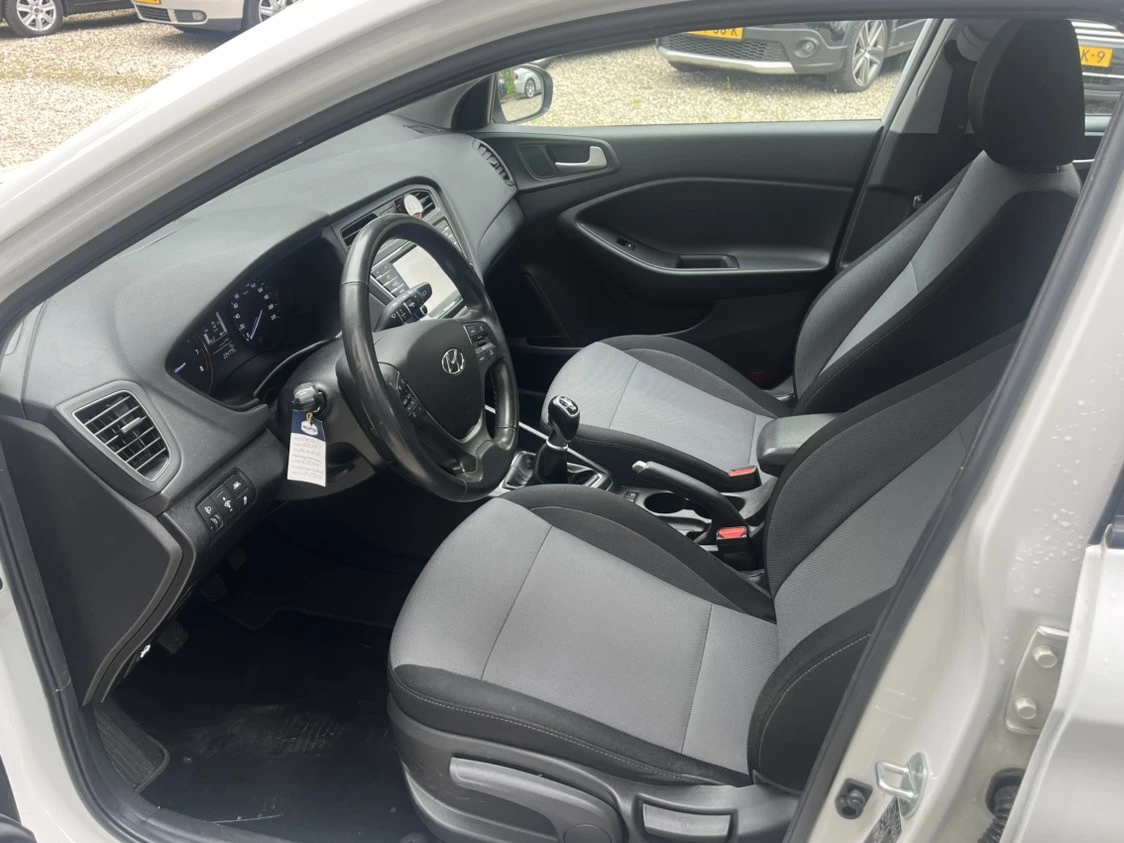 Hoofdafbeelding Hyundai i20