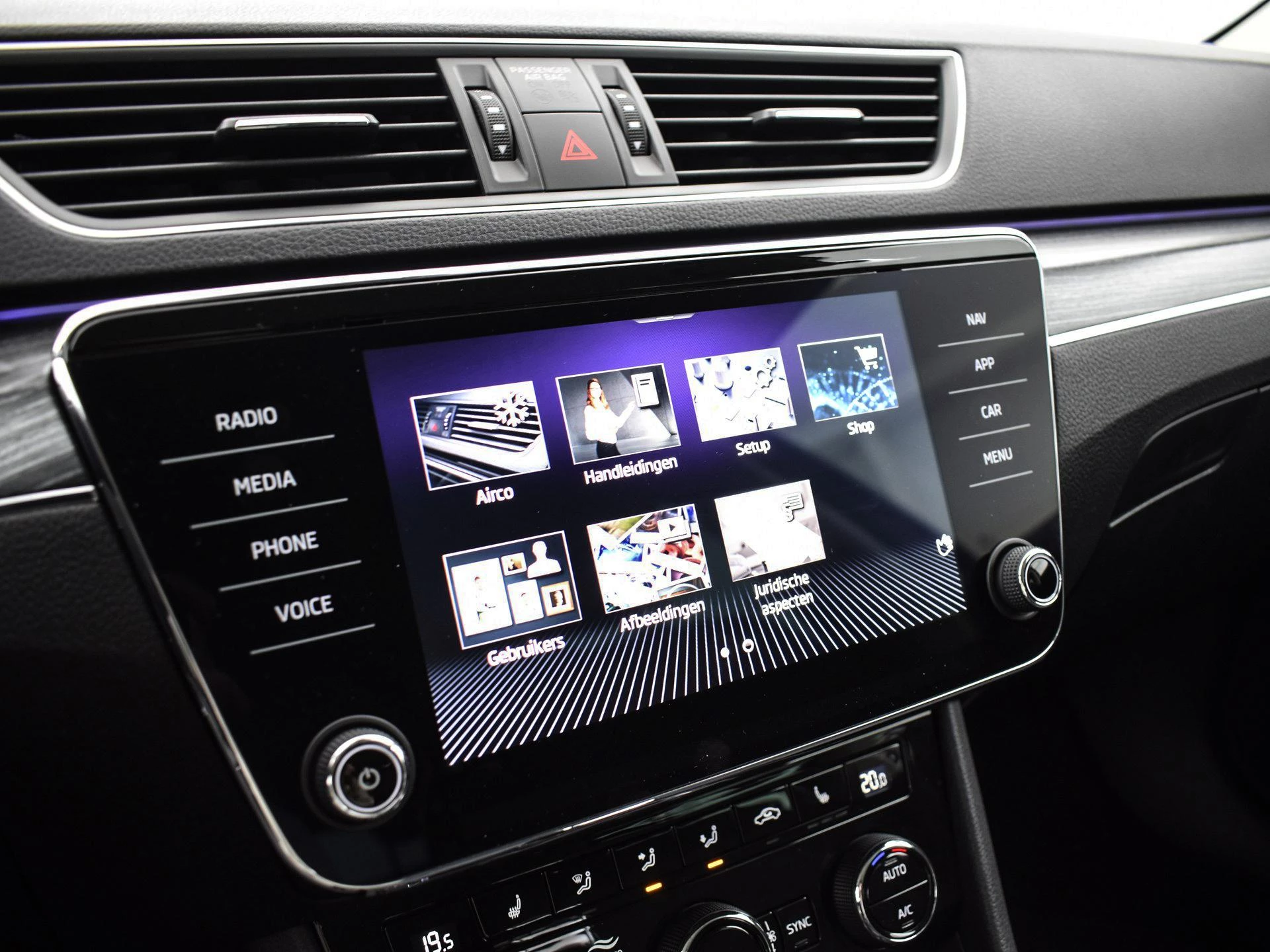 Hoofdafbeelding Škoda Superb