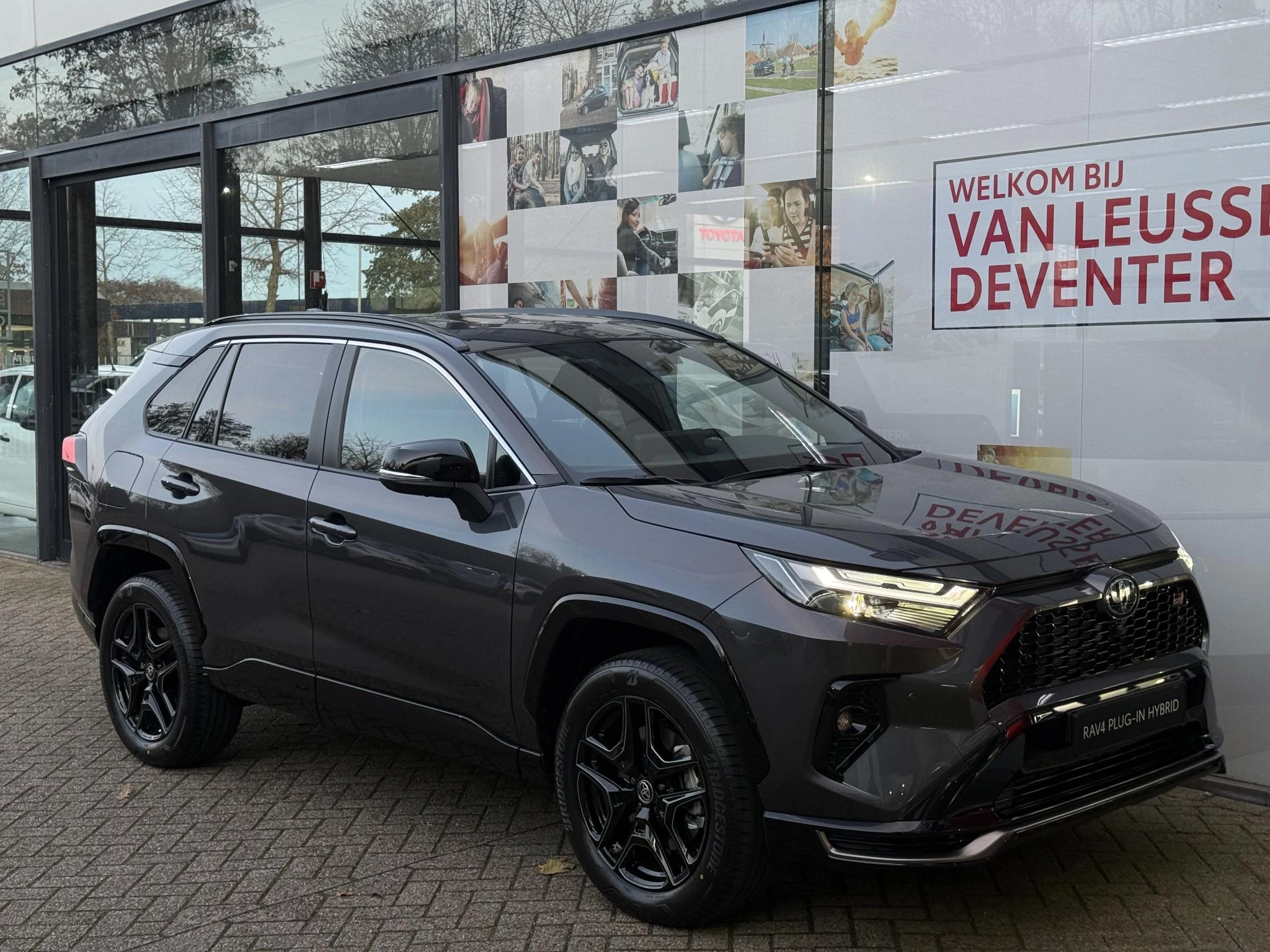 Hoofdafbeelding Toyota RAV4