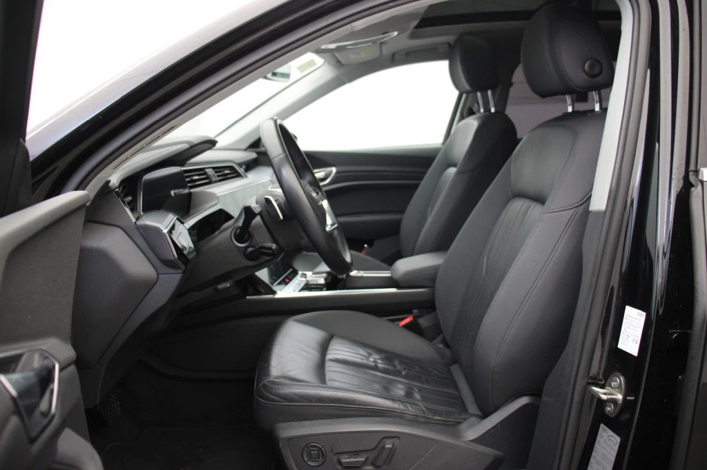 Hoofdafbeelding Audi e-tron