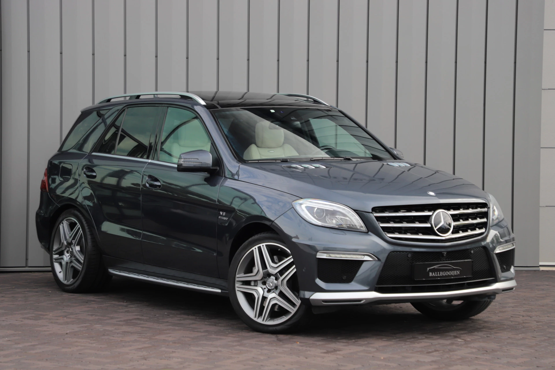 Hoofdafbeelding Mercedes-Benz M-Klasse