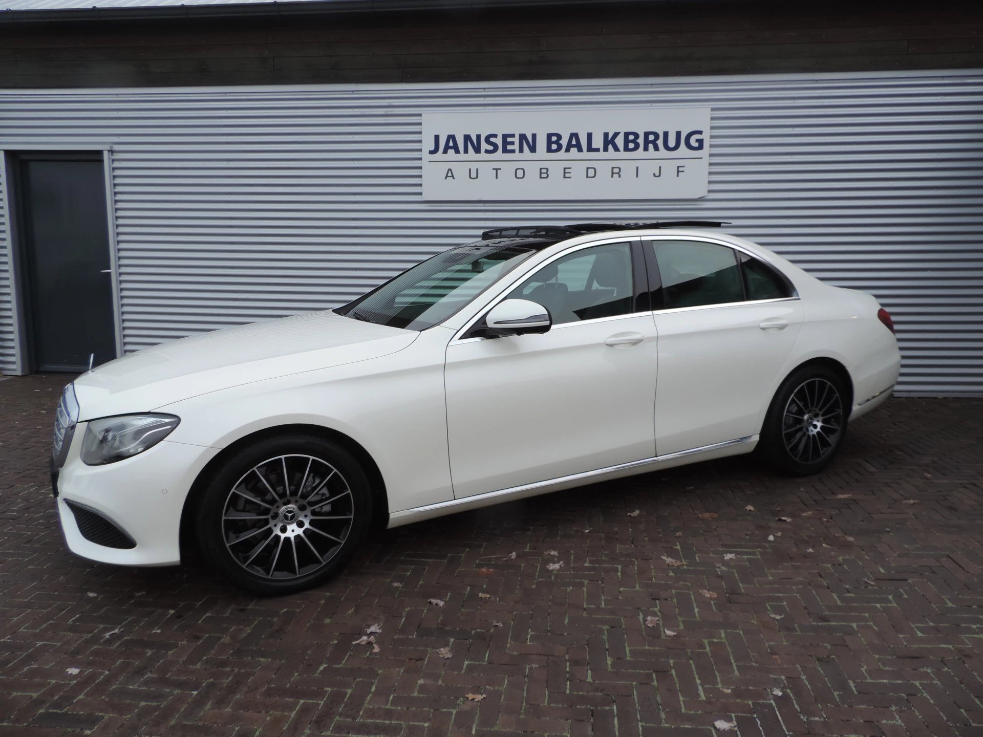 Hoofdafbeelding Mercedes-Benz E-Klasse