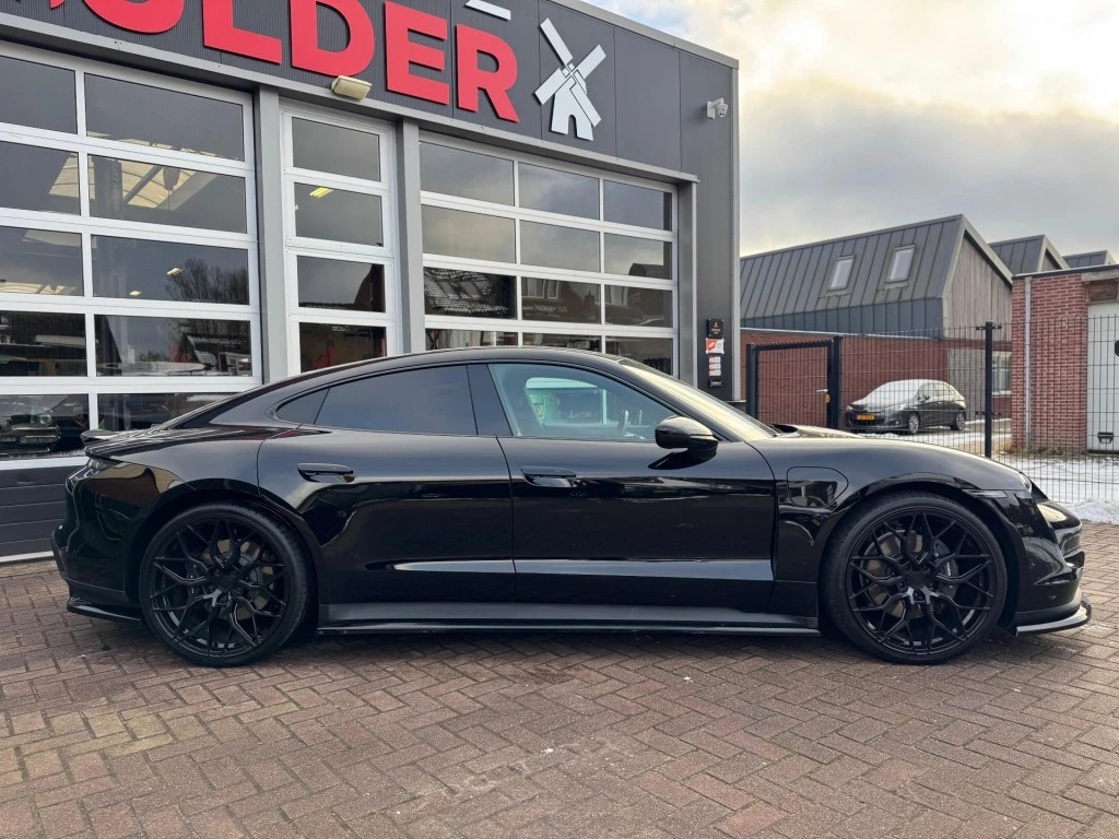 Hoofdafbeelding Porsche Taycan