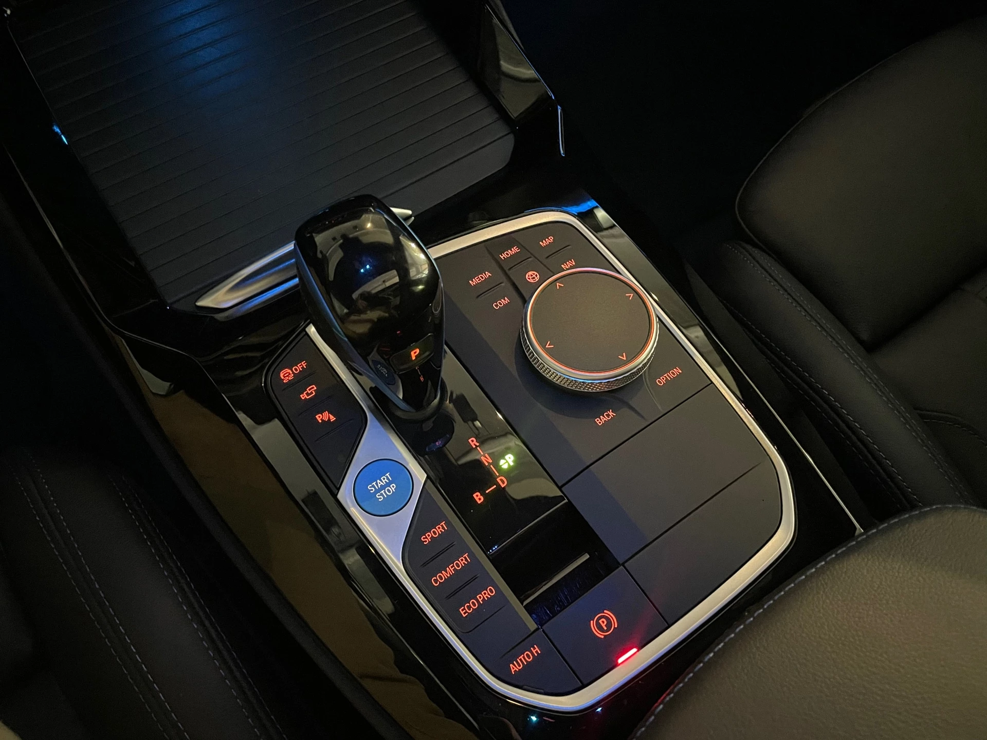 Hoofdafbeelding BMW iX3
