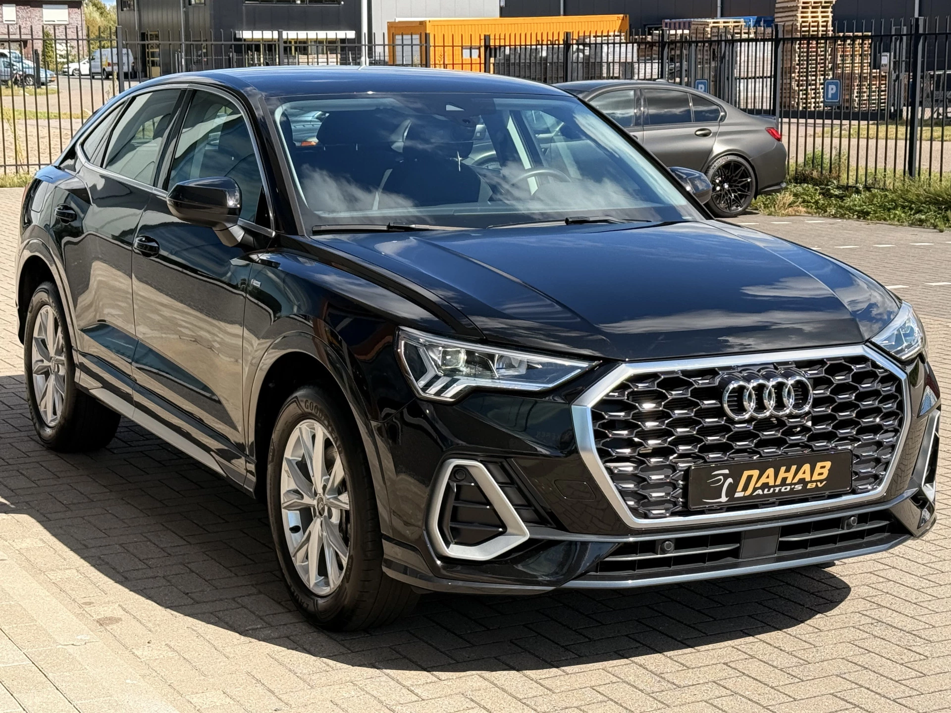 Hoofdafbeelding Audi Q3