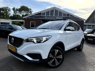 MG ZS EV Luxury Panoramadak, Camera, Leer