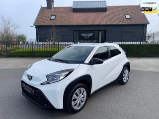 Hoofdafbeelding Toyota Aygo Toyota Aygo X 1.0 VVT-i MT Play CAMERA NAVI APPLE-CARPLAY