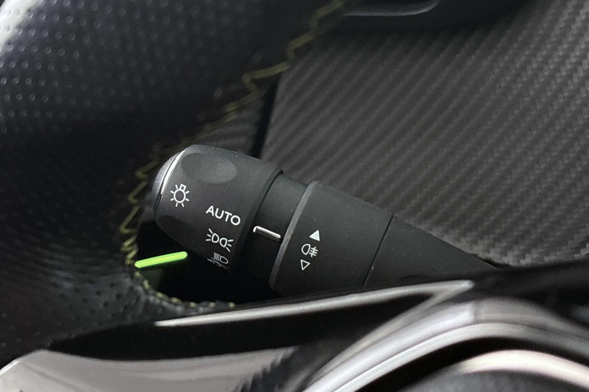 Hoofdafbeelding Peugeot e-208