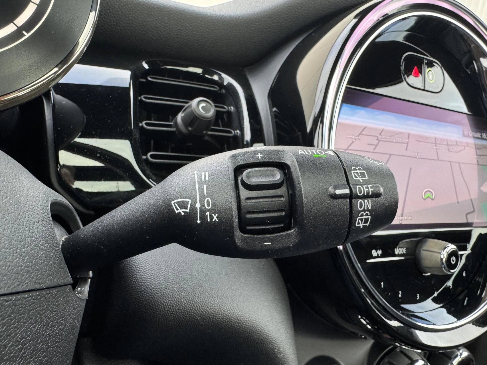 Hoofdafbeelding MINI One