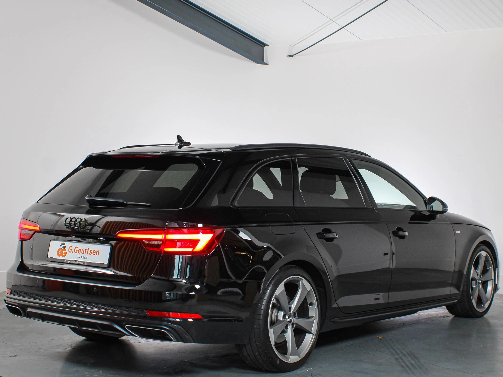 Hoofdafbeelding Audi A4