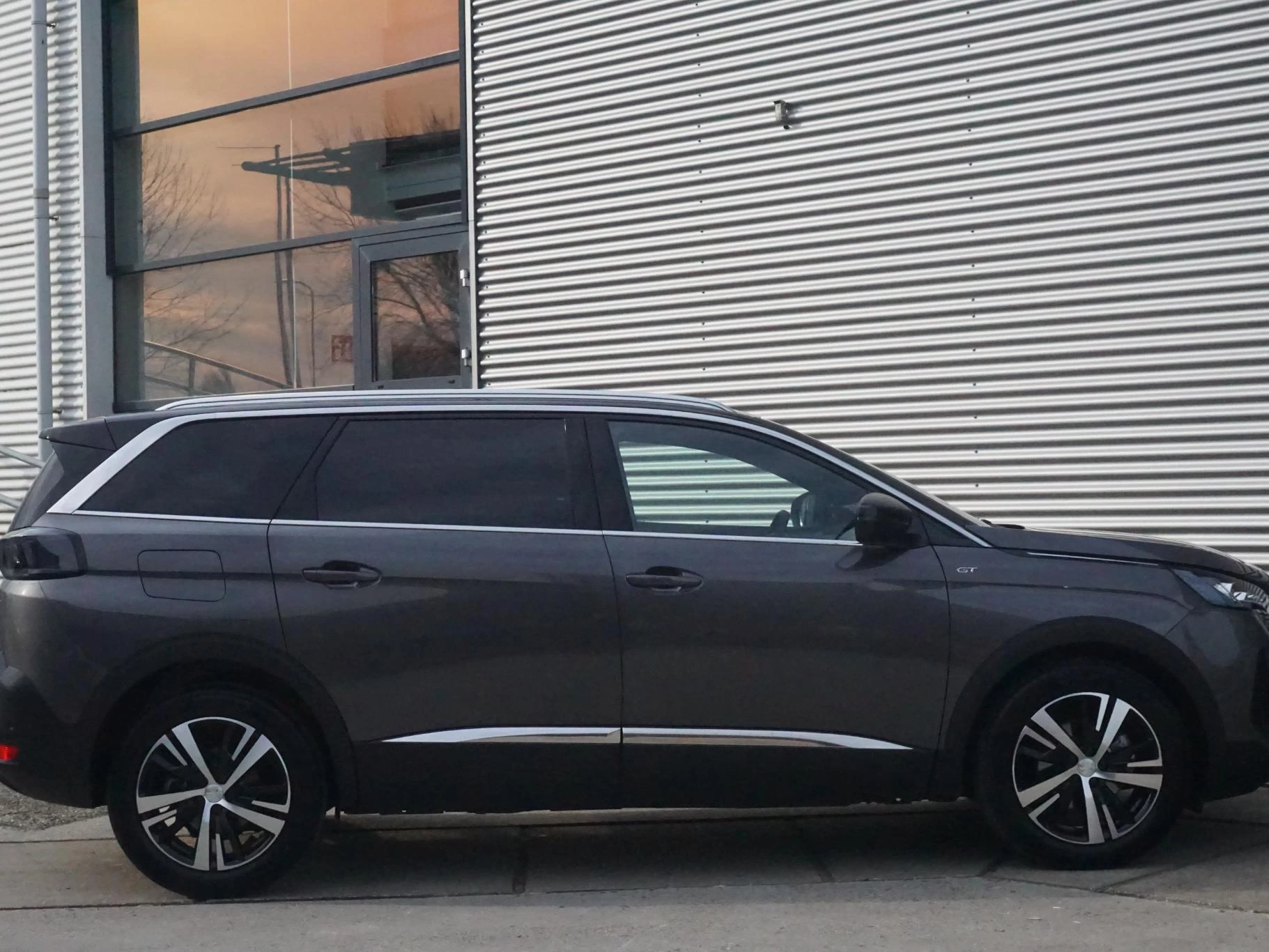 Hoofdafbeelding Peugeot 5008