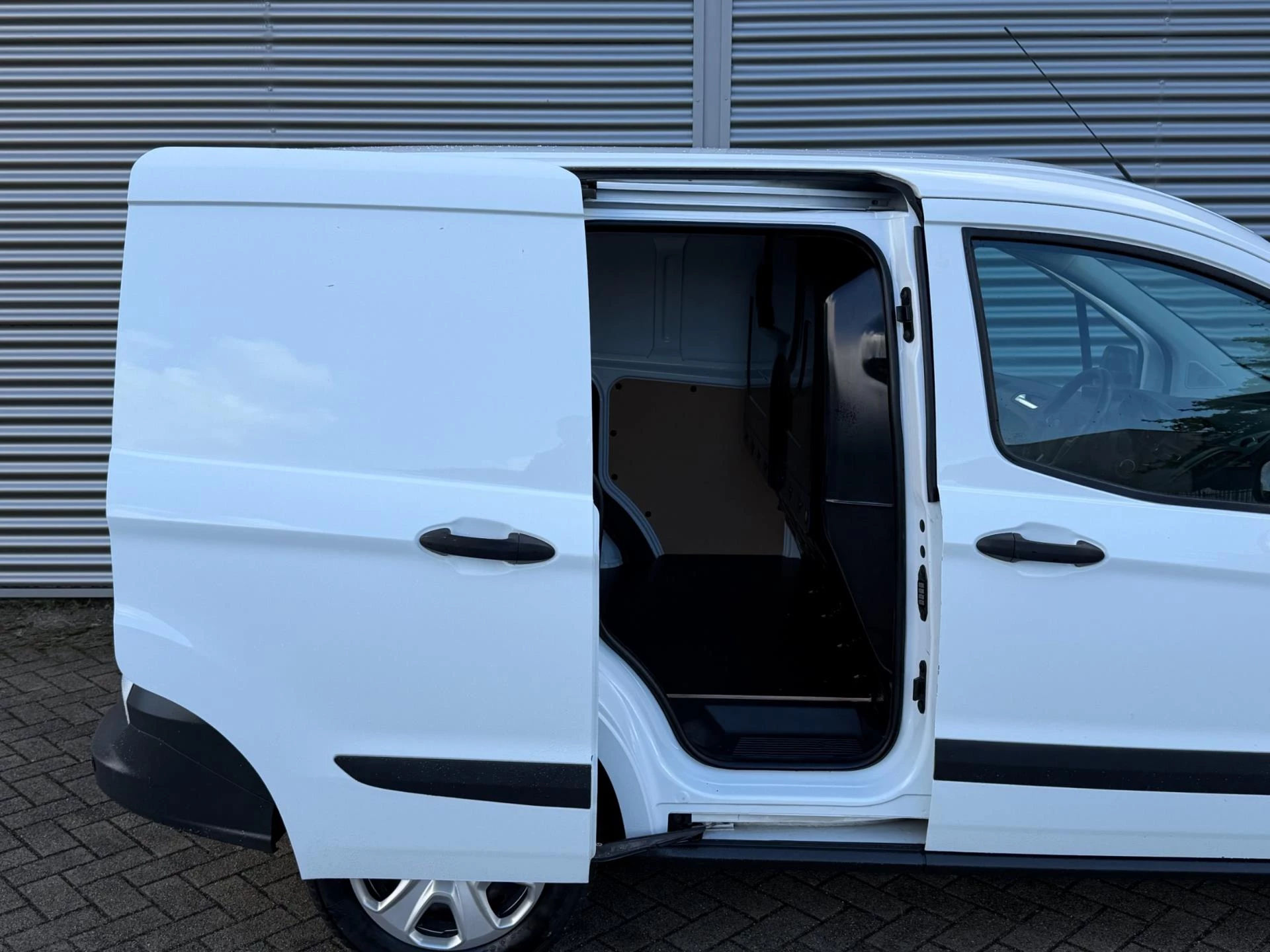 Hoofdafbeelding Ford Transit Courier