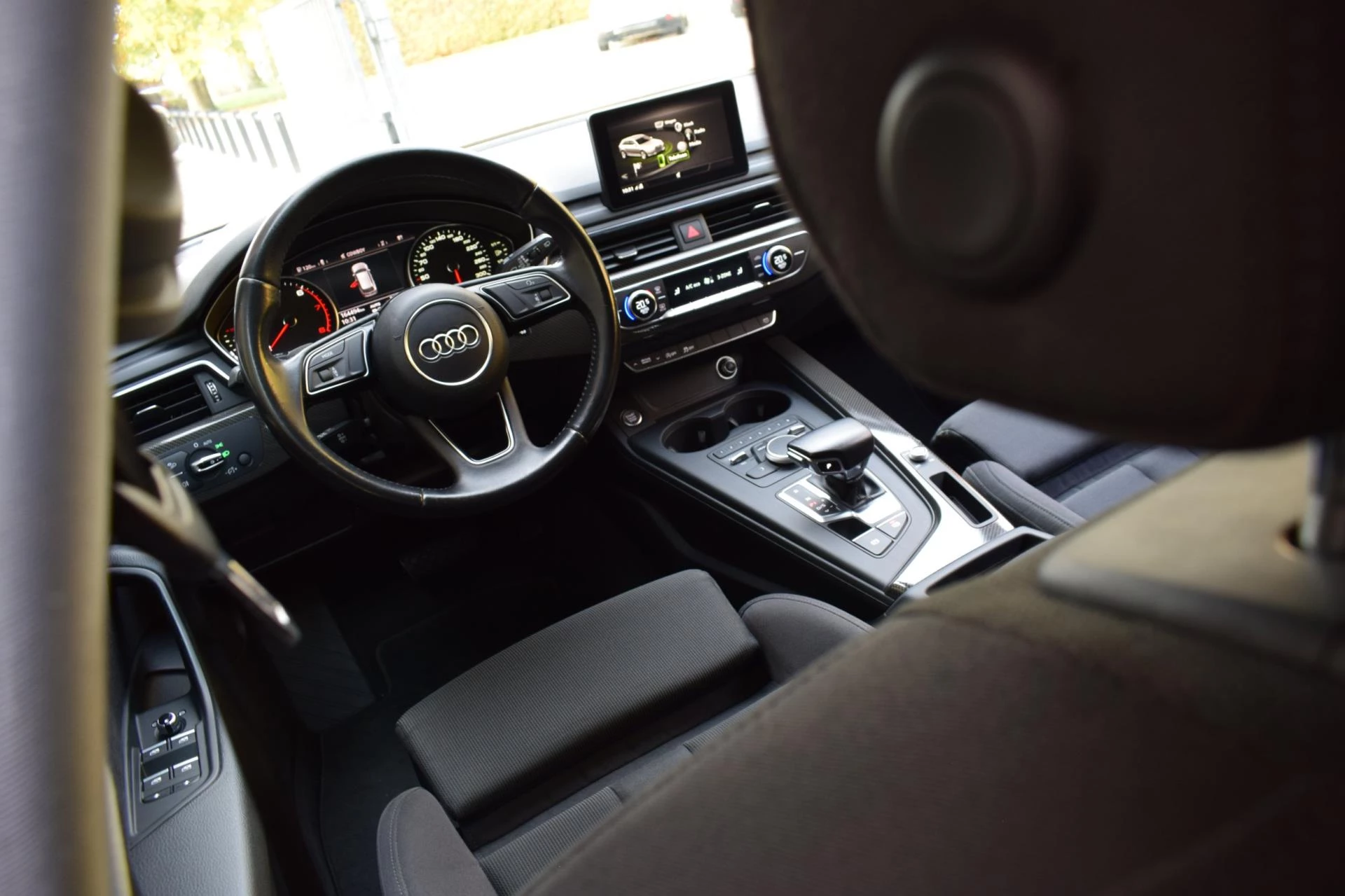 Hoofdafbeelding Audi A4