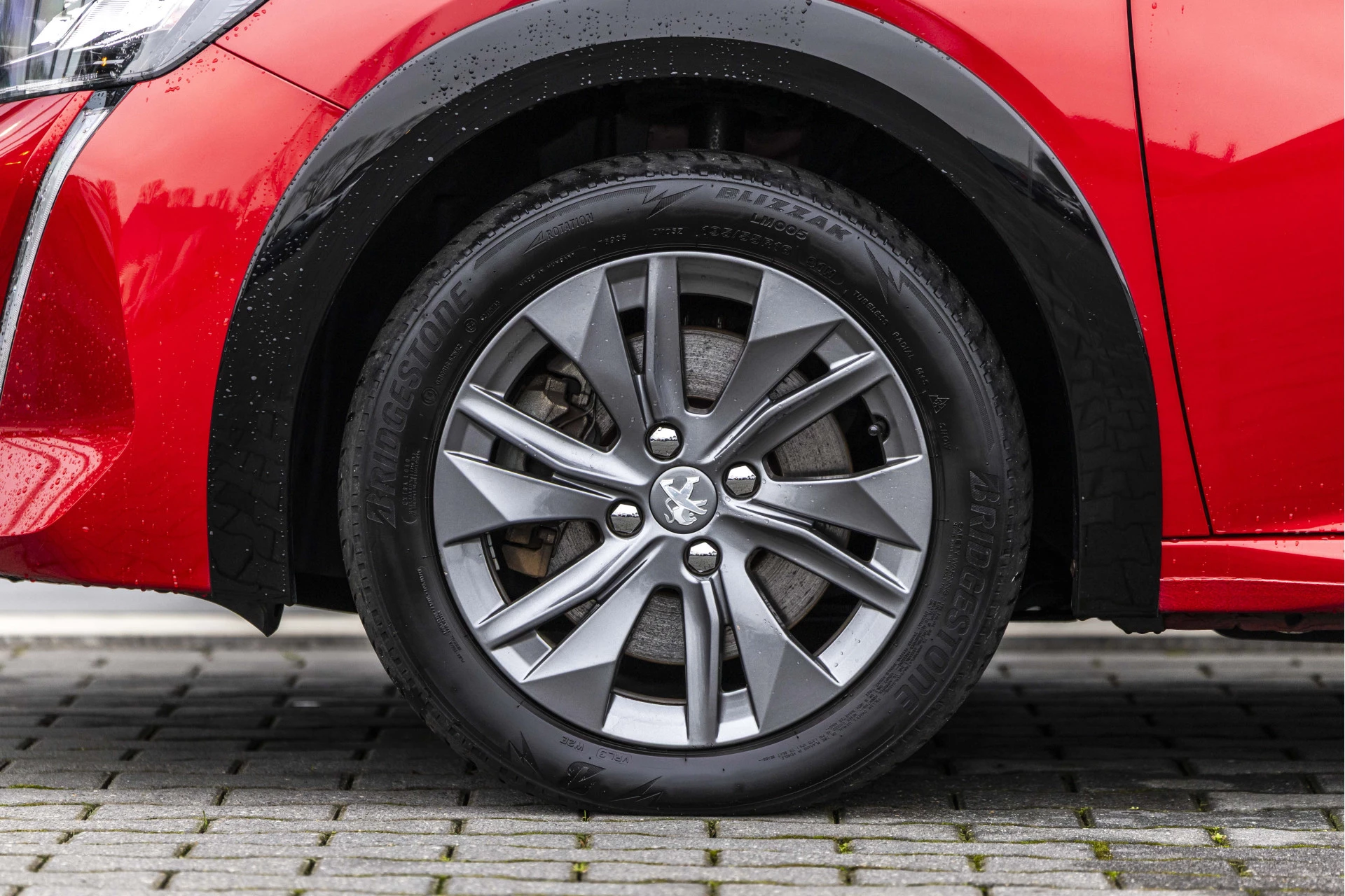 Hoofdafbeelding Peugeot e-208