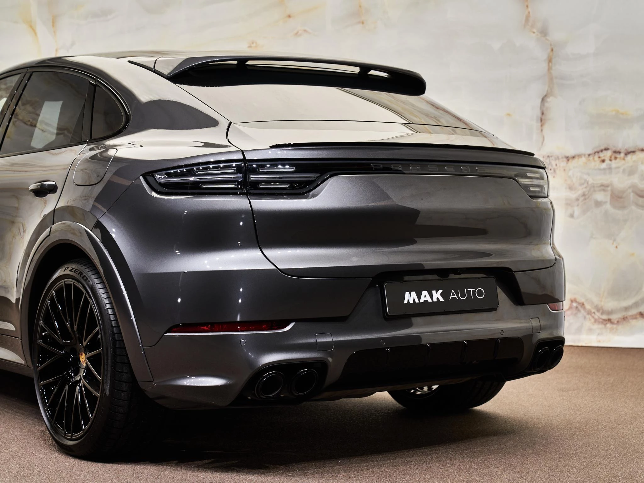 Hoofdafbeelding Porsche Cayenne