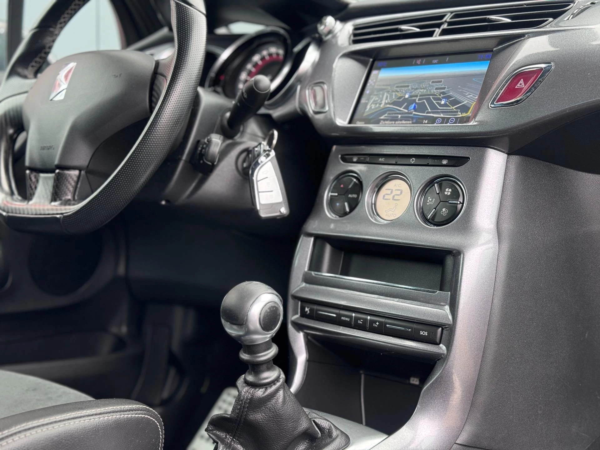 Hoofdafbeelding DS DS 3