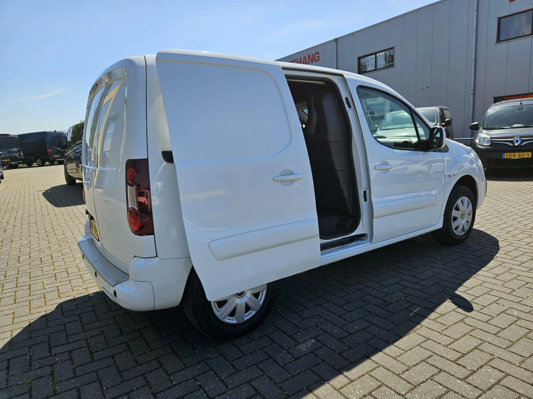 Hoofdafbeelding Peugeot Partner