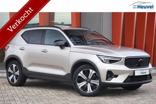 Volvo XC40 T5 Recharge Ultimate Dark | Parkeercamera | Stoelverwarming | Pilot Assist | BLIS | Trekhaak | Glossy Black | Keyless