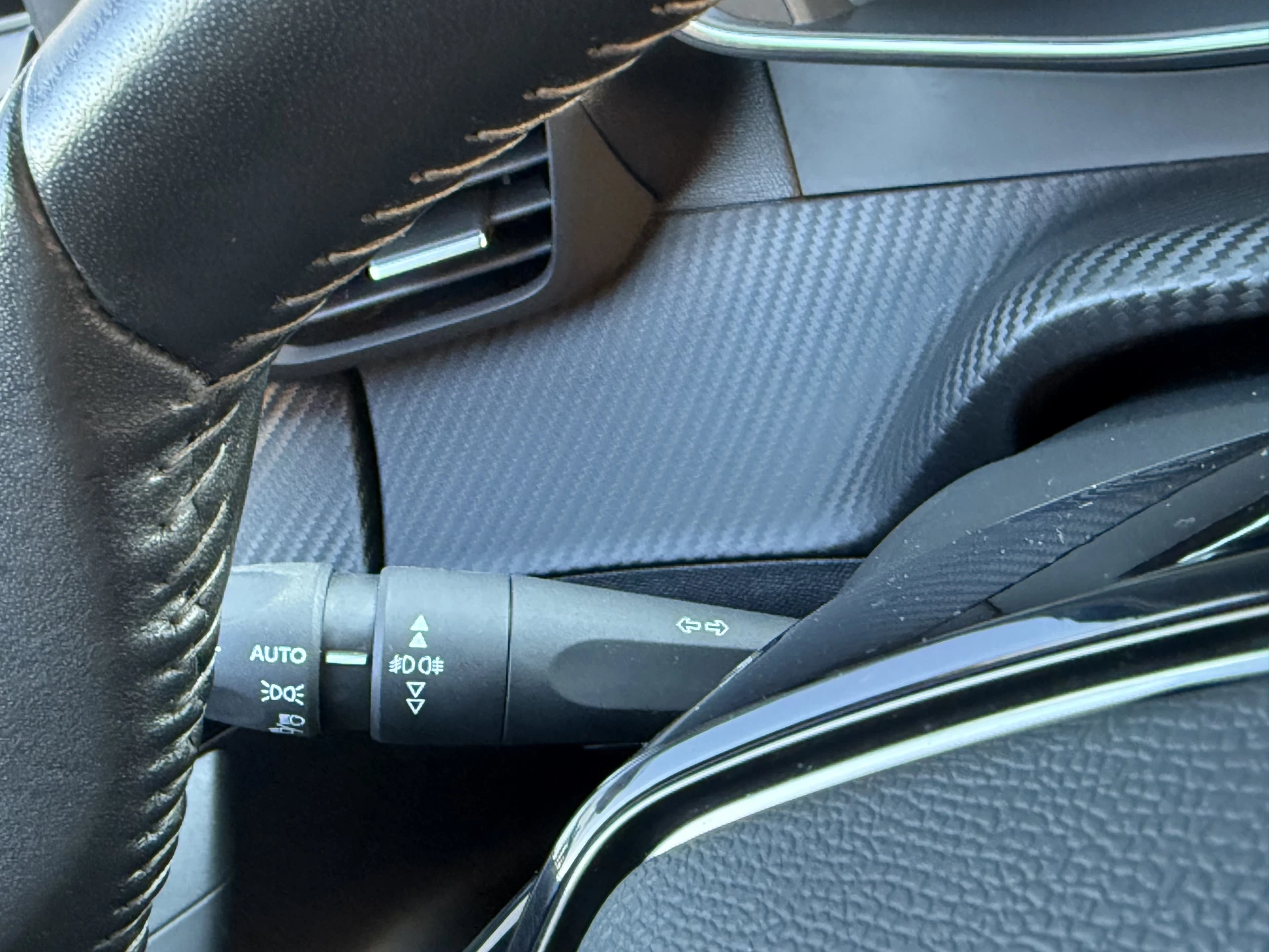 Hoofdafbeelding Peugeot e-2008