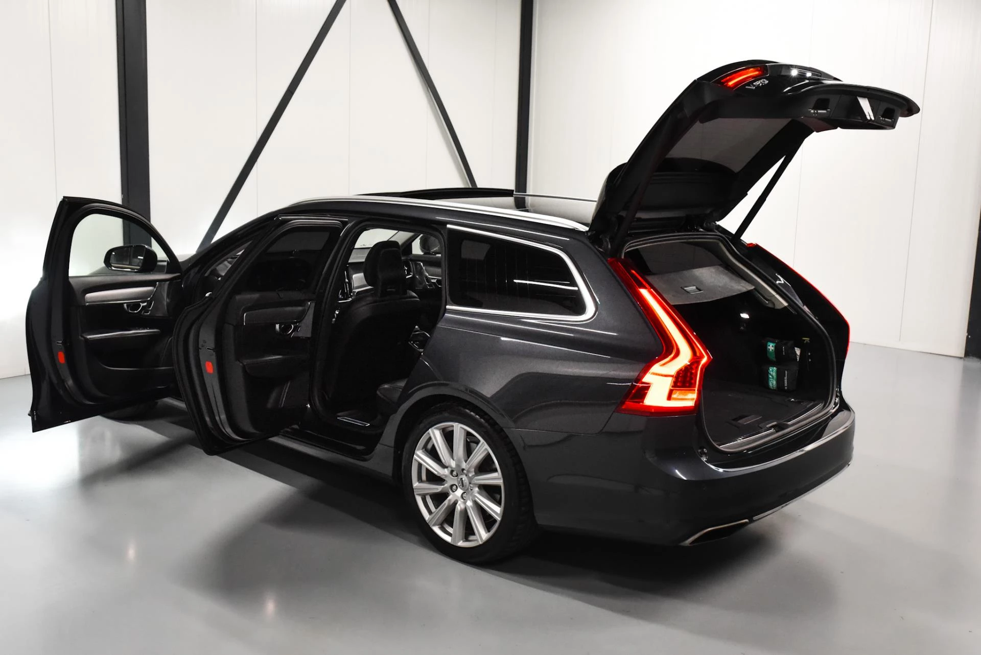 Hoofdafbeelding Volvo V90