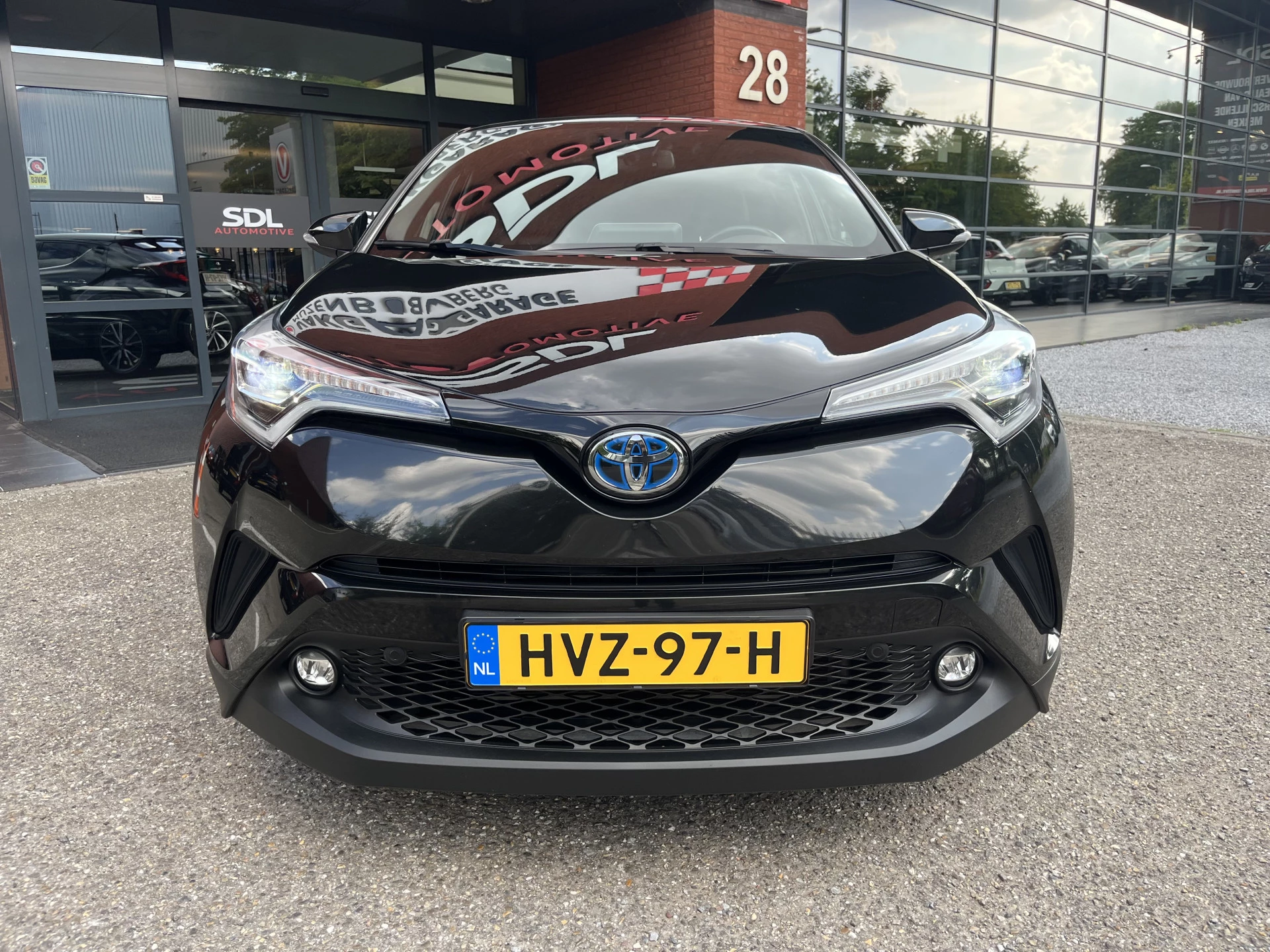 Hoofdafbeelding Toyota C-HR