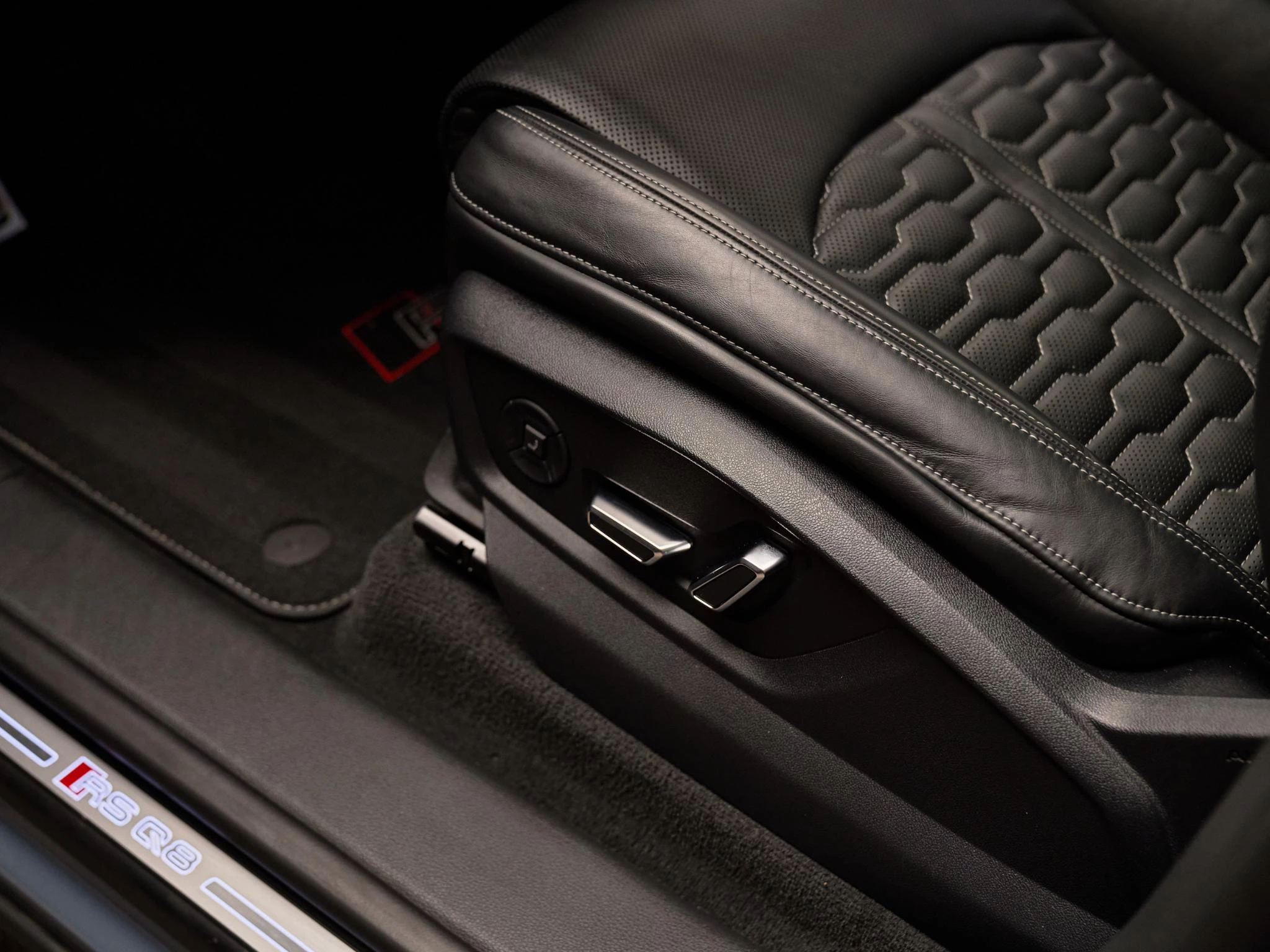 Hoofdafbeelding Audi RSQ8