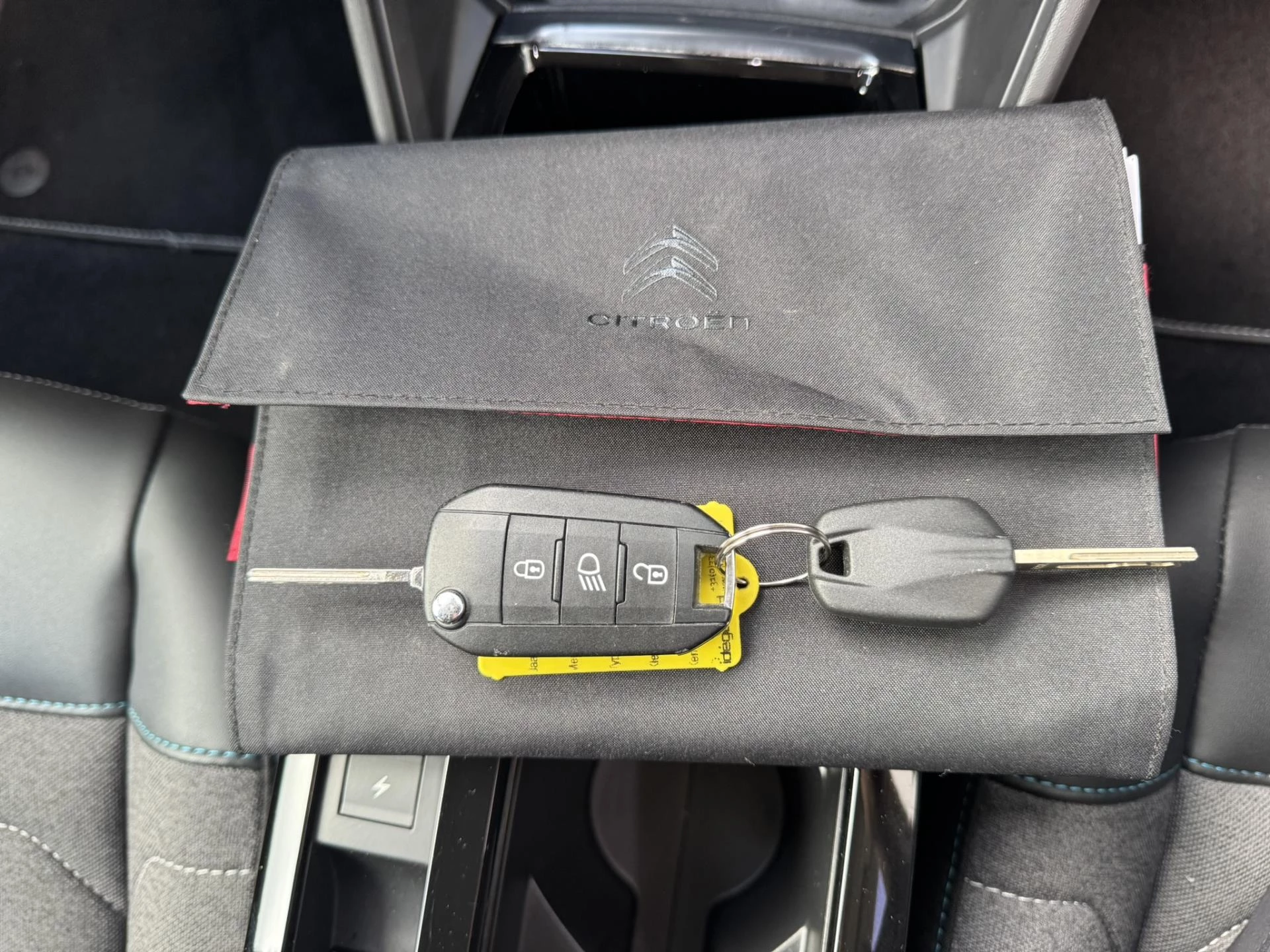 Hoofdafbeelding Citroën ë-C4