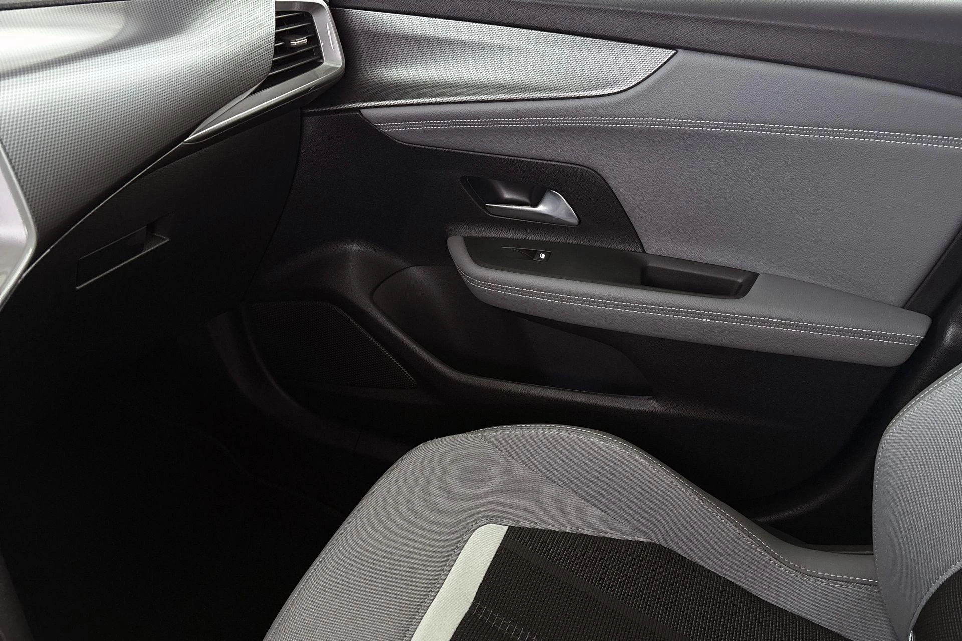 Hoofdafbeelding Opel Mokka-e
