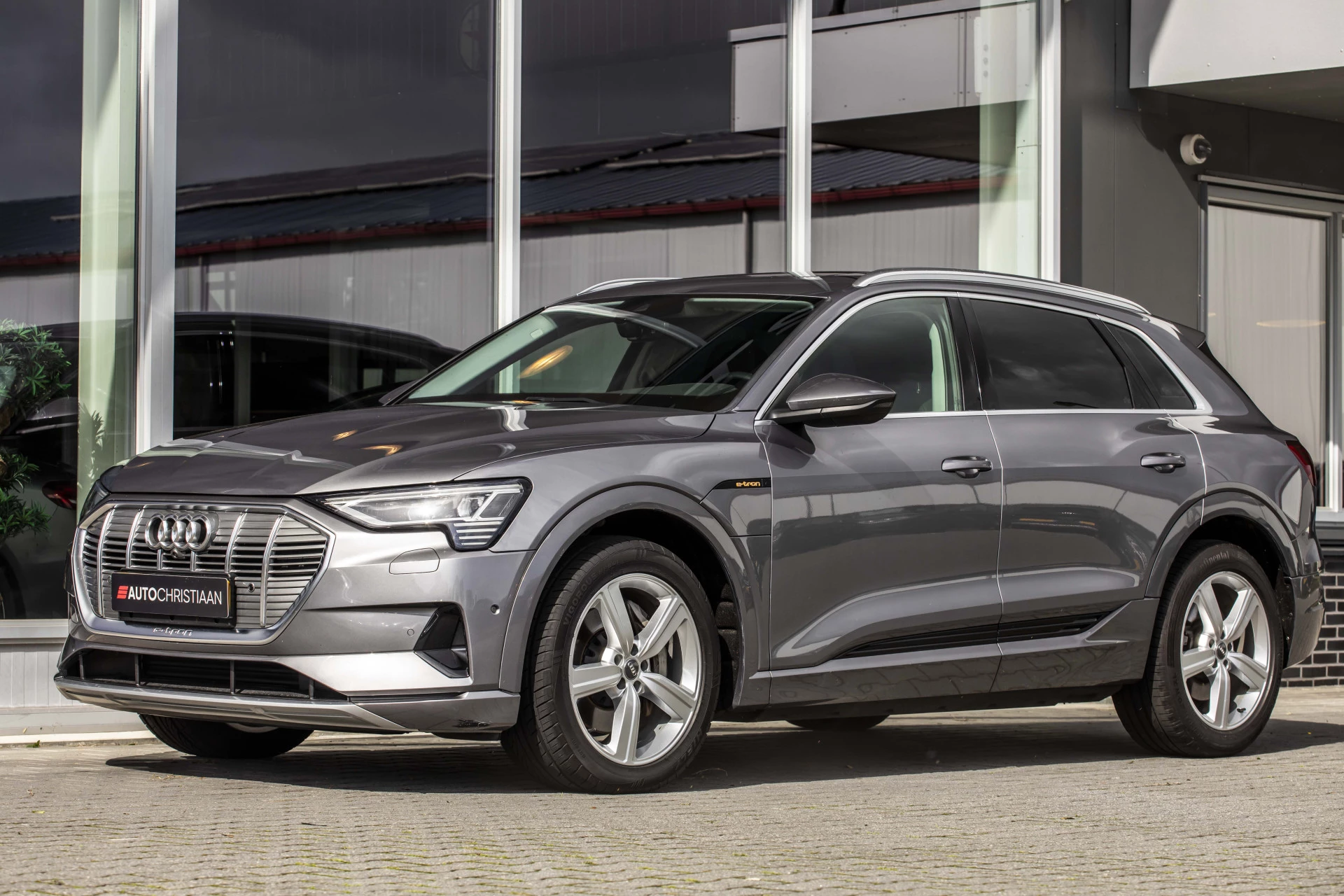 Hoofdafbeelding Audi e-tron