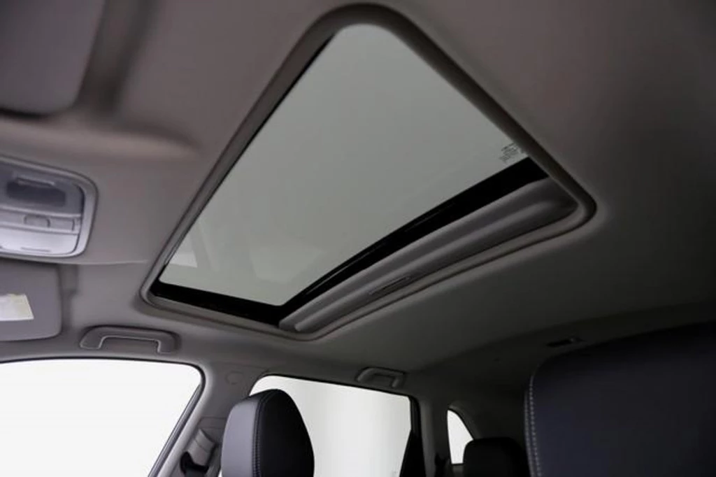 Hoofdafbeelding DFSK E5 PHEV