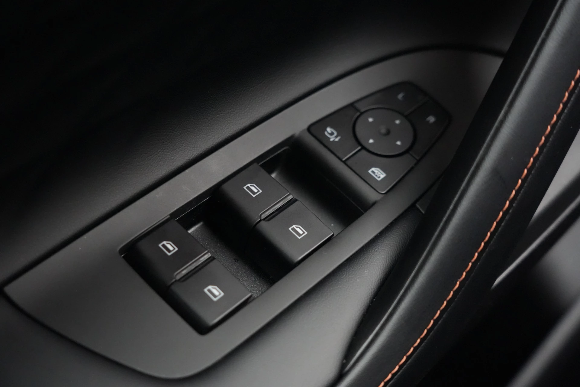 Hoofdafbeelding MG HS