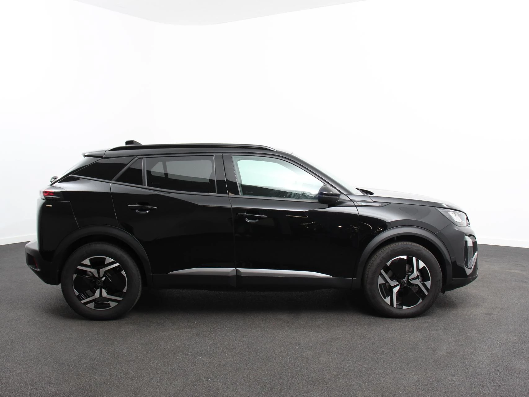 Hoofdafbeelding Peugeot e-2008