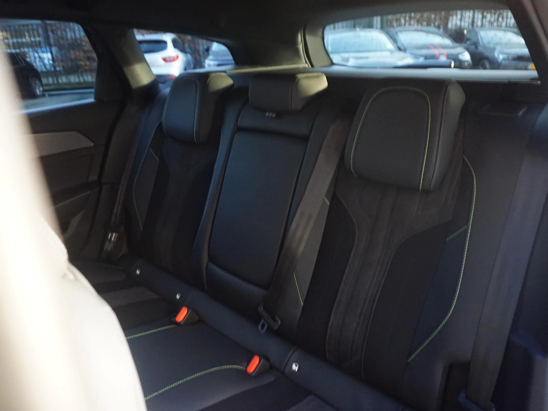 Hoofdafbeelding Peugeot e-308