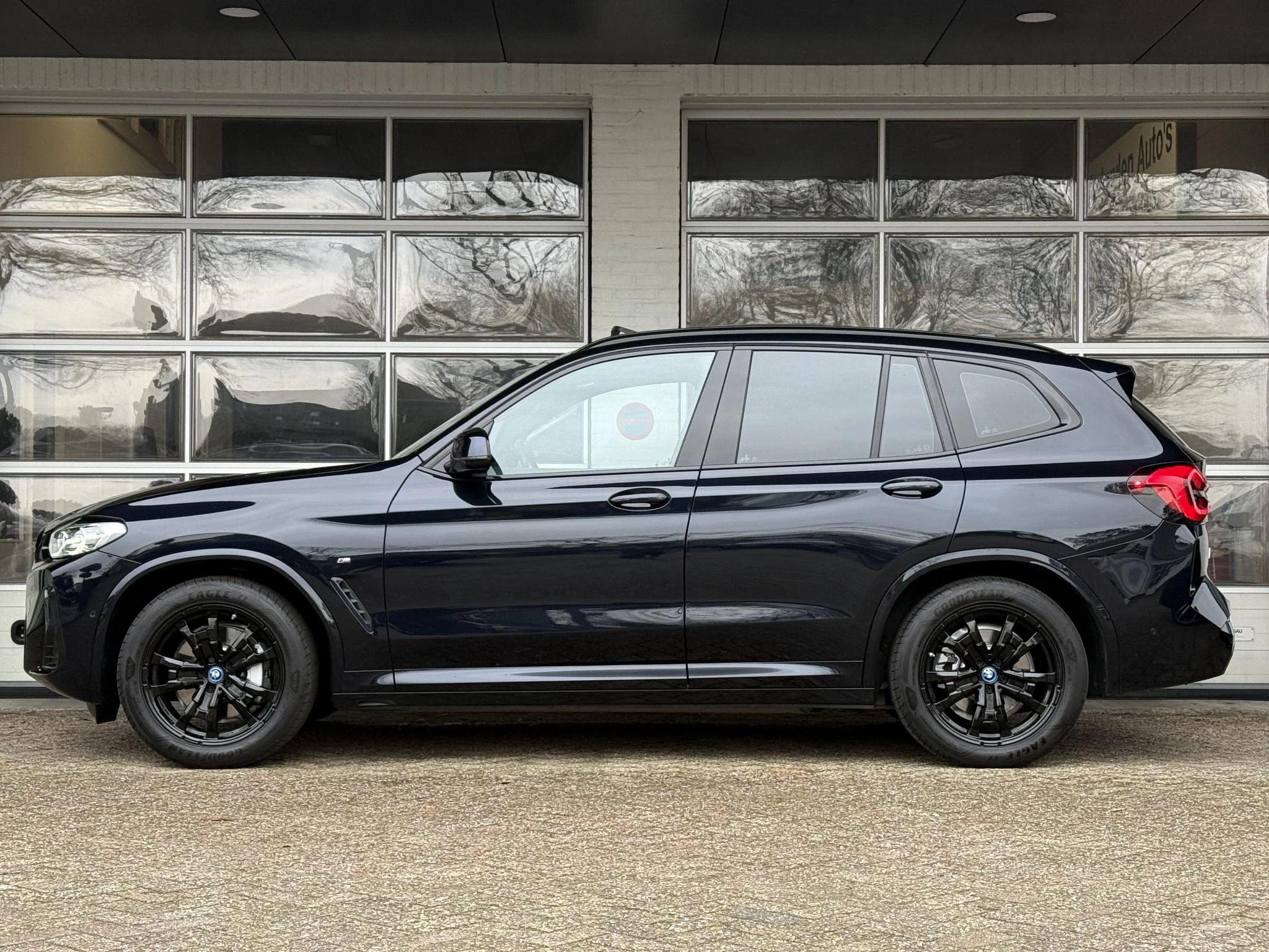 Hoofdafbeelding BMW iX3