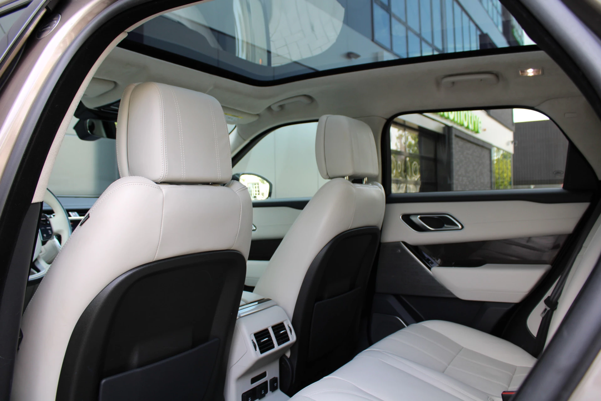 Hoofdafbeelding Land Rover Range Rover Velar