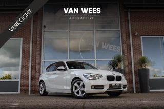 BMW 1-serie 116i Executive | NL auto | Sportstuur | Xenon | Climate control | Navigatie | Cruise control | PDC | Regensensor | Bluetooth | Middenarmsteun | Mistlampen
