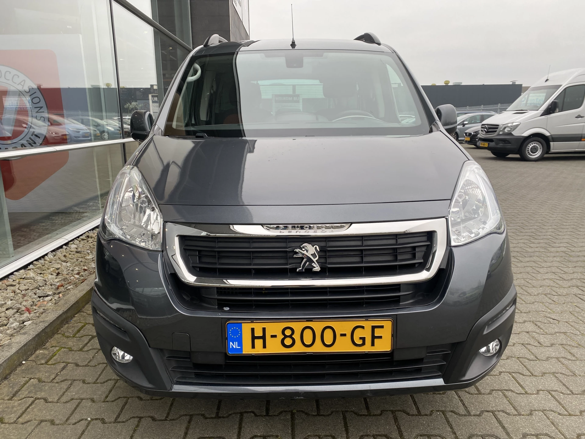 Hoofdafbeelding Peugeot Partner