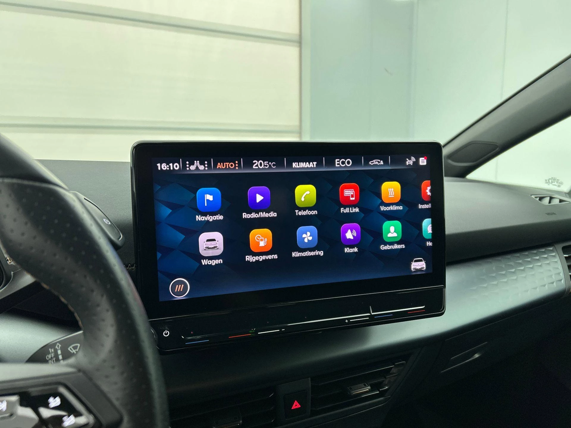 Hoofdafbeelding CUPRA Born