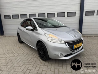 Peugeot 208 1.2 VTi Allure dealer onderhouden Nieuwe APK