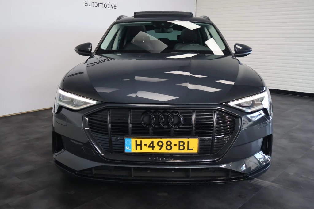 Hoofdafbeelding Audi e-tron