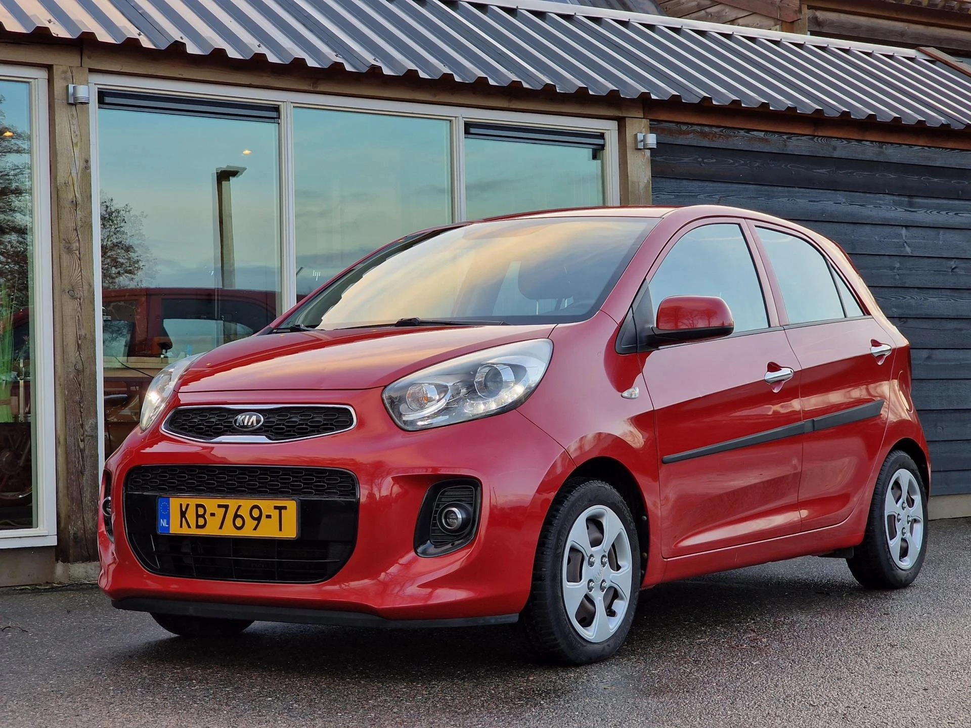 Hoofdafbeelding Kia Picanto