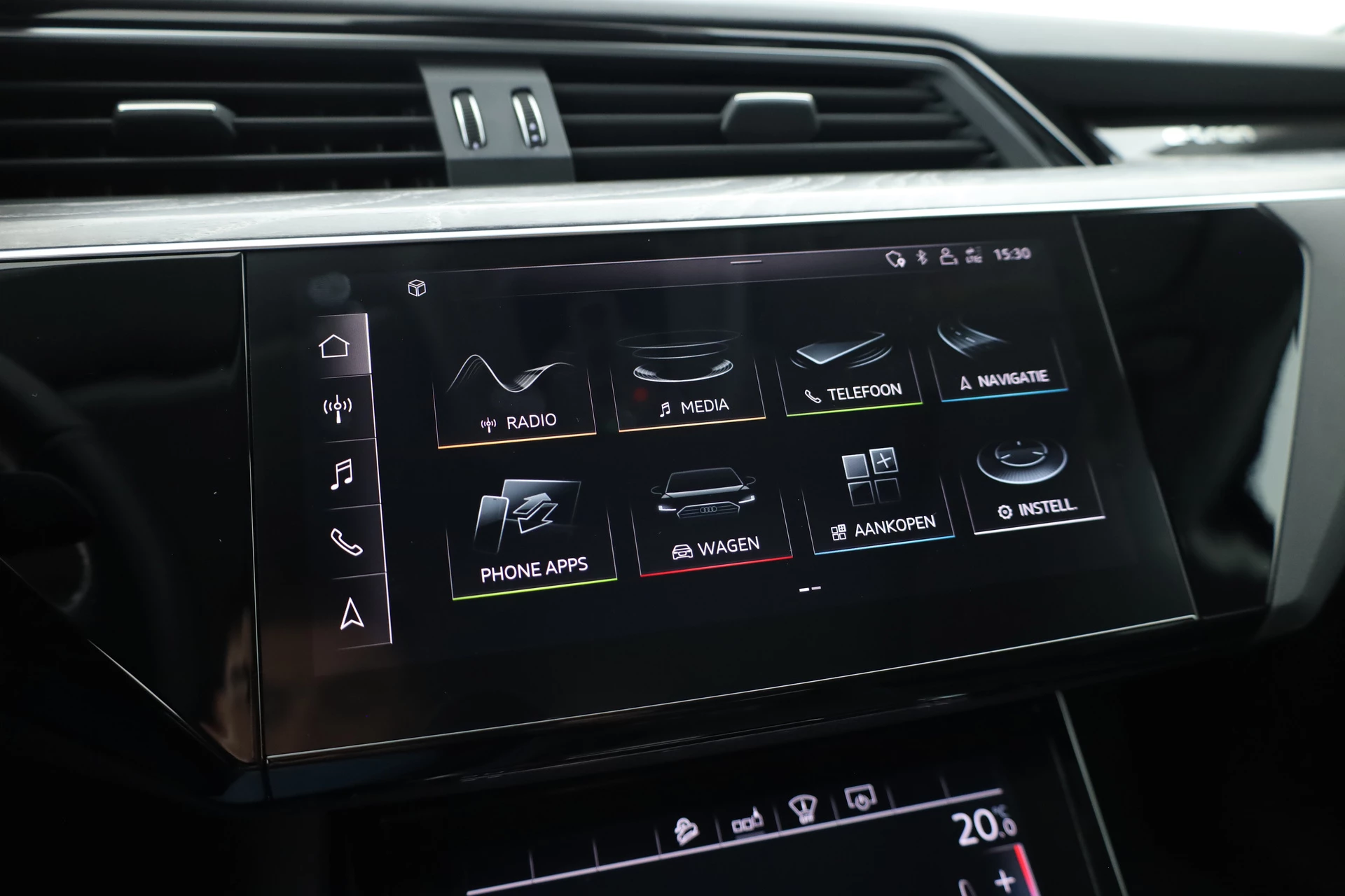 Hoofdafbeelding Audi e-tron