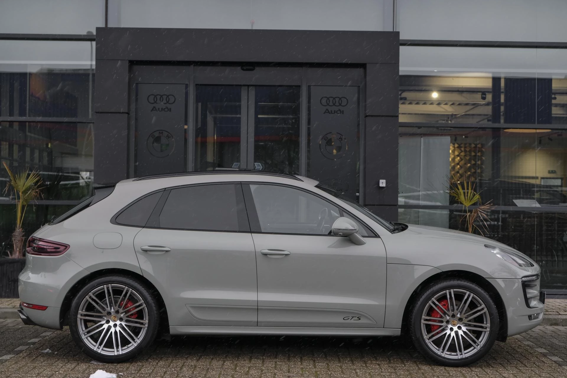 Hoofdafbeelding Porsche Macan